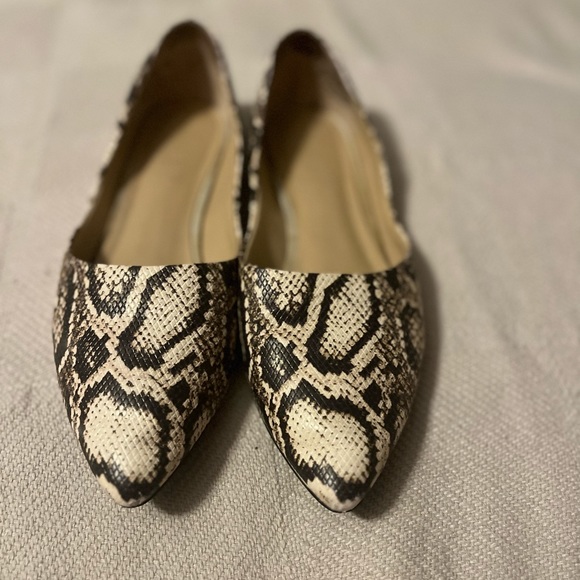 Franco Sarto faux snakeskin flats size 6.5 - Picture 4 of 7
